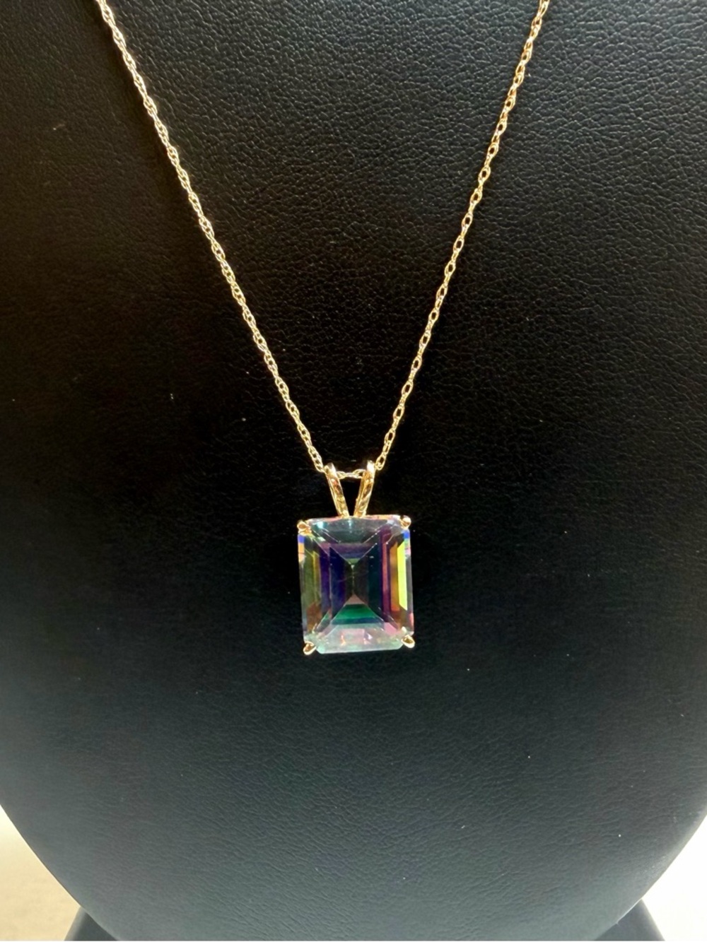 14k Yellow Gold Mystic Topaz Pendant Necklace